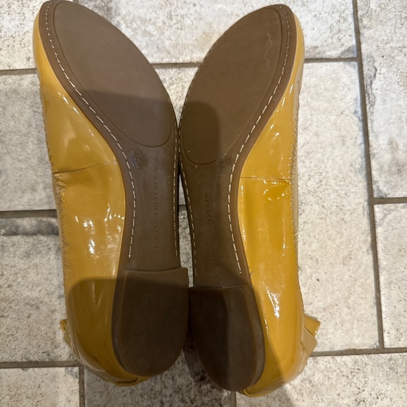 Banana republic flats - Picture 3 of 3